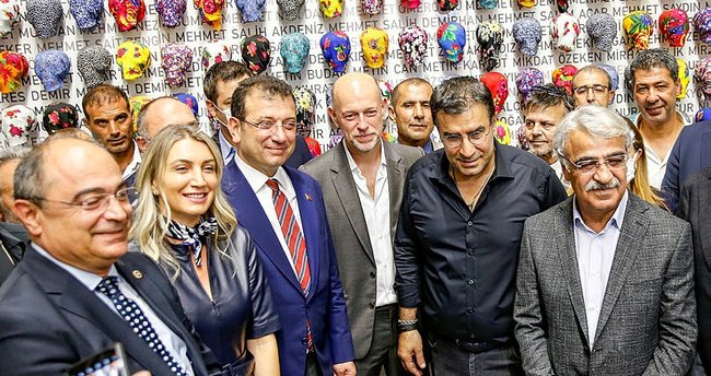 ‘‘HAFIZA ODASI’’;  BUGÜN KURDLERİ KATLEDENLER İLE DÜN DERSİM’DE VE KOÇGİRİ’DE HAMİLE KADINLARI BİLE KARINLARINDAN HANÇERLEYENLER AYNI ALÇAKLARDIRLAR