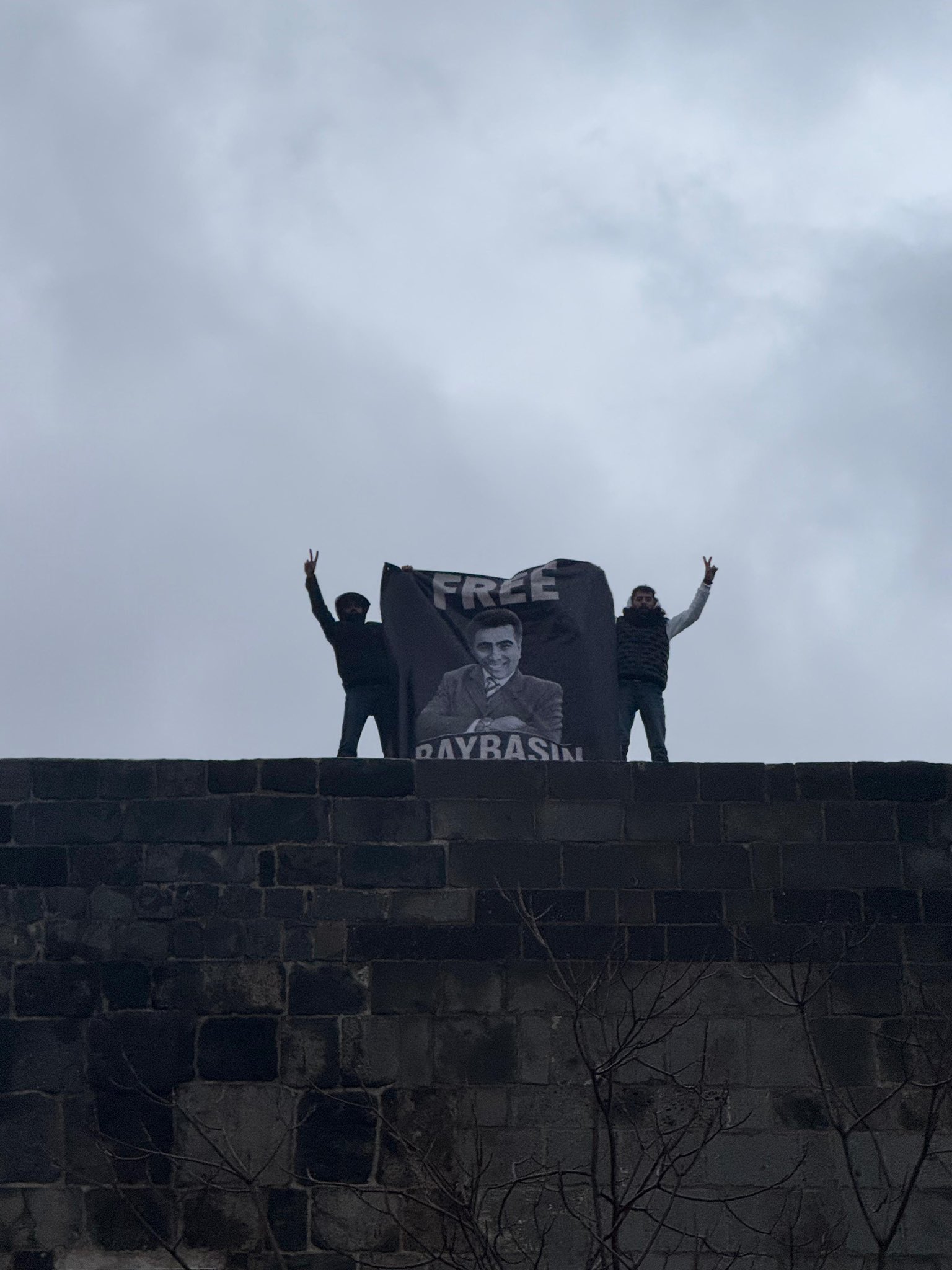 Hüseyin Baybaşin’in Serbest Bırakılması Talebiyle Birçok Ülkede Sevenlerinin ve Vicdan Sahibi İnsanların Gerçekleştirdiği Protesto Gösterileri