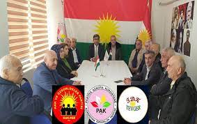 ELEŞTİRİ DE BULUNURKEN BİR DE YOL GÖSTERİCİ OLMAK GEREKİR